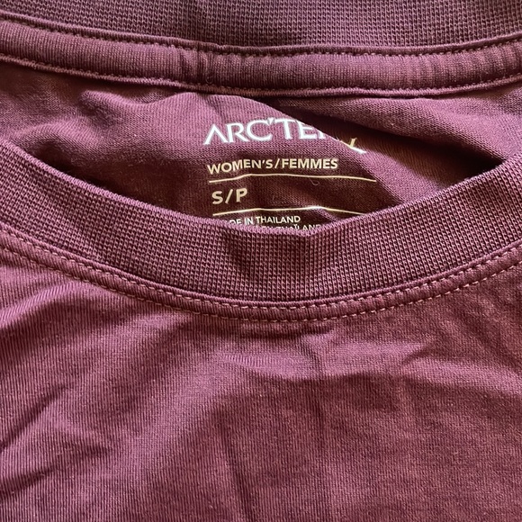 Arc’teryx tank top - Picture 2 of 4
